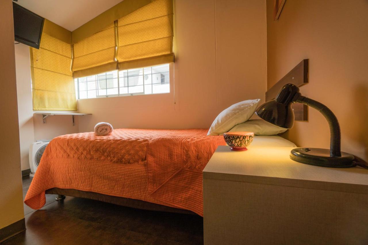 Wasi Airport Bed & Breakfast 3*