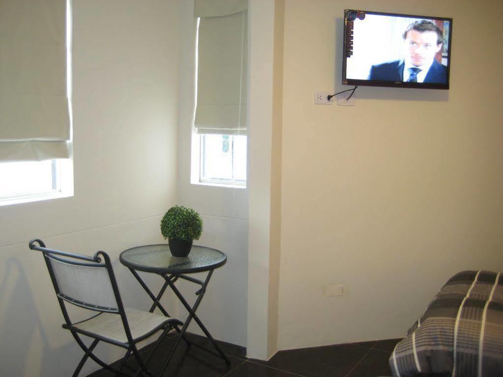Wasi Airport Bed & Breakfast 3*